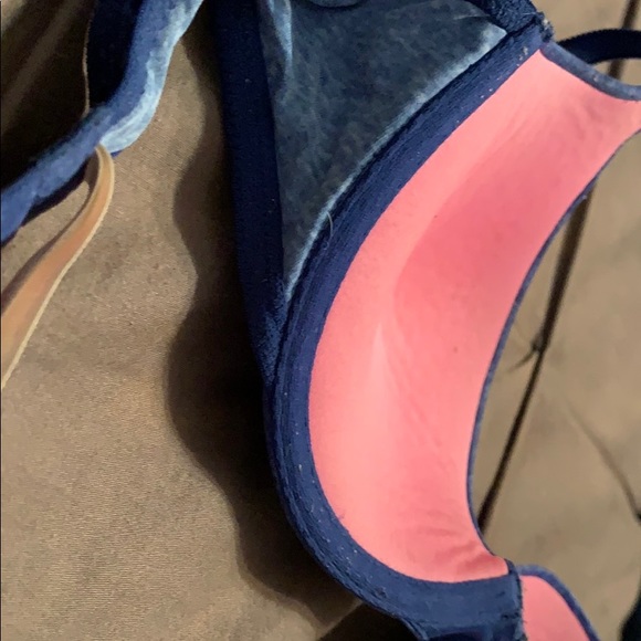 Victoria’s Secret Pink bra 32D padded w underwire - Picture 6 of 8